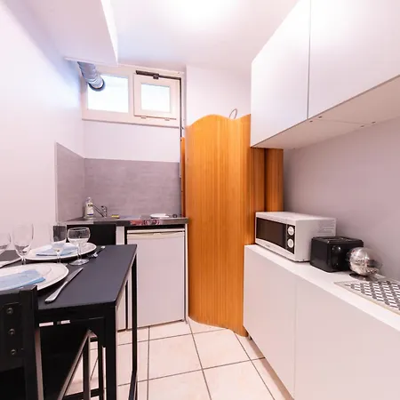 Zen - Studio Avec Jacuzzi - 8eme Appartement