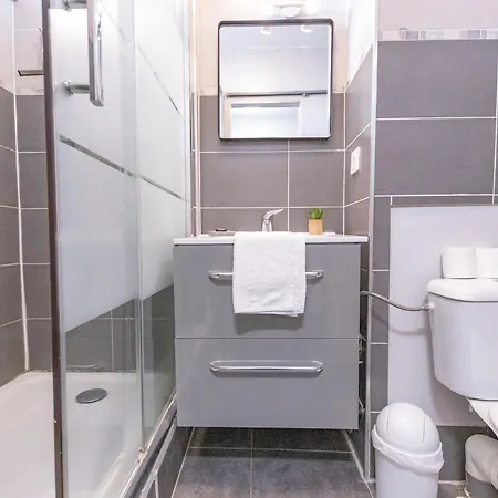 Zen - Studio Avec Jacuzzi - 8eme Lyon